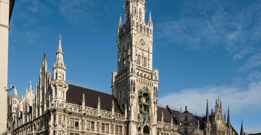 Munich: Guided Tour of the historic Town Hall on Marienplatz - Why the New Town Hall Tour Feels Different From a Quick Sightstop