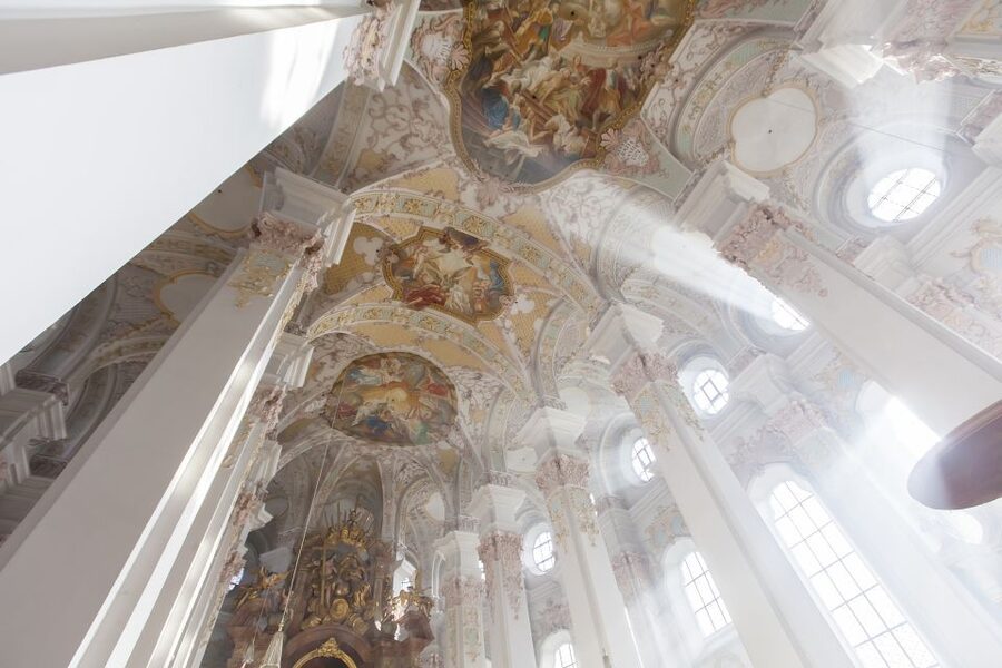 Munich: Highlights Private Bike Tour with Licensed Guide - The 6-Hour Best-of-Both World Route: English Garden and the Isar