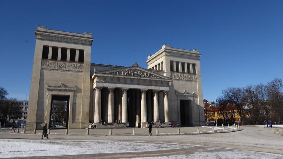 Munich: Historical Walking Tour Maxvorstadt with GEO Epoche - Maxvorstadt Today: Students, Youth, and Why It Matters