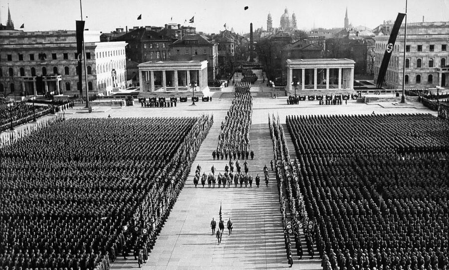Munich: Historical Walking Tour on the Rise of Hitler - Price and value: is $30 fair for a 2.5-hour local guide?