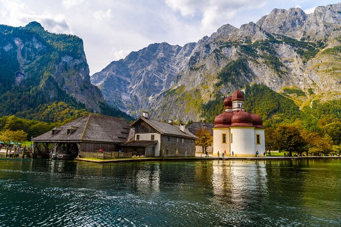 Munich: Königssee, Zauberwald Group / Private Tour with Boat Ride - Munich to the Berchtesgaden lakes: the comfort-first route to alpine views