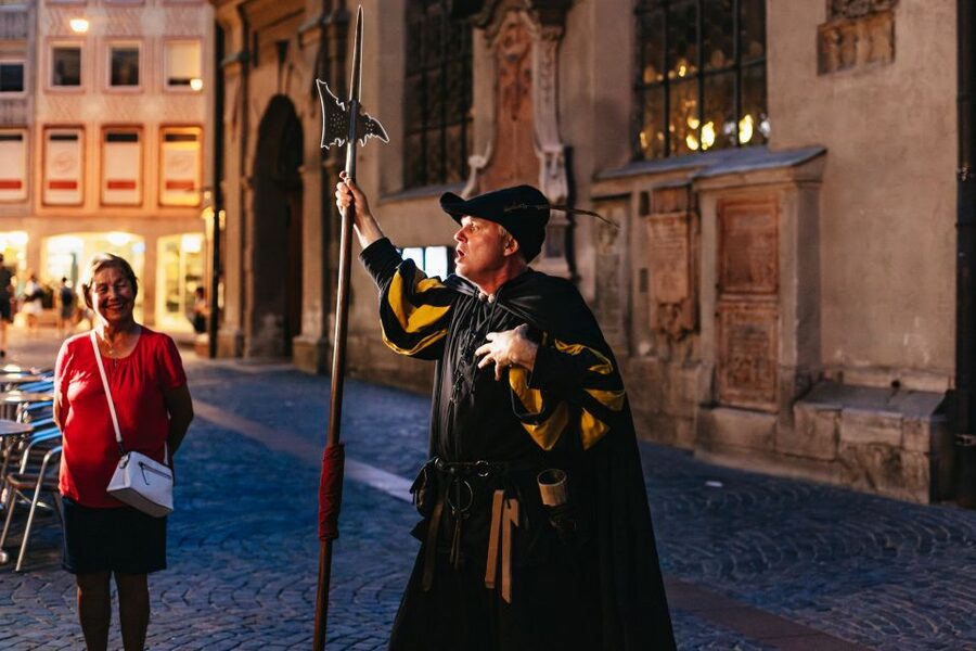 Munich: Middle Ages Tour with Night Watchman - City Wall Moments: The 12th-Century Spine of Defense and Control