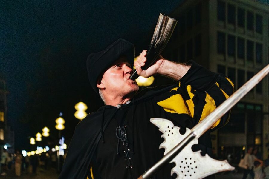Munich: Middle Ages Tour with Night Watchman - Talburg Gate: Closing Time, Halberd Action, and Theater-Driven History