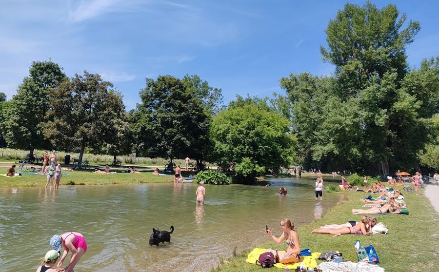 Munich: Mini Classic Bike Tour with Beer Garden Stop at 4 PM - Key things worth knowing before you go