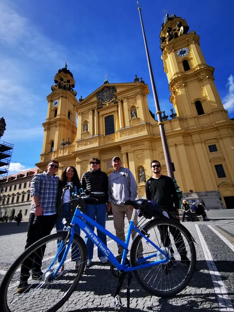 Munich: Mini Classic Bike Tour with Beer Garden Stop at 4 PM - How the guides keep you engaged on the shorter Mini route
