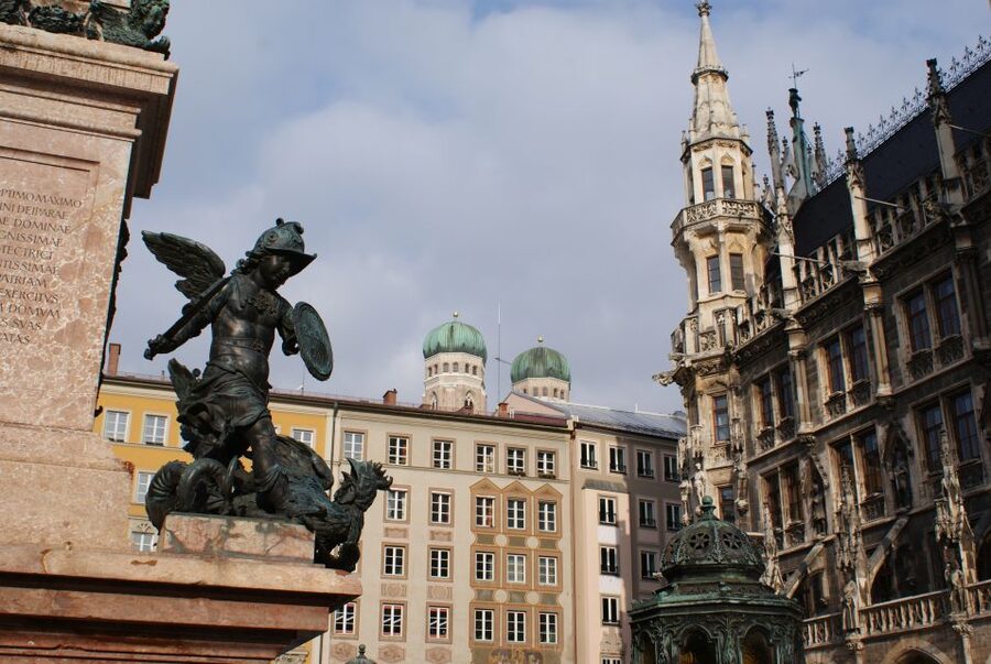 Munich: Nazi History 2-Hour Small Group Walking Tour - Koenigsplatz Rally Ground: The Nazi Message in Public Space