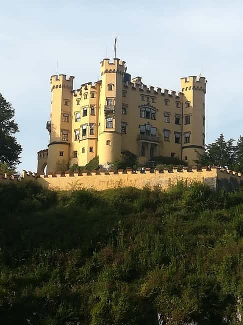 Munich: Neuschwanstein Castle and Linderhof Palace Day Trip - Time-Saving Munich-to-Castles Logistics That Matter