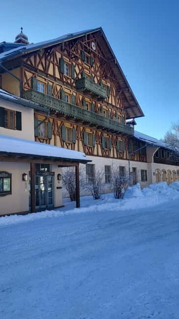 Munich: Neuschwanstein Castle and Linderhof Palace Day Trip - How the Guides and Audio Support the Day