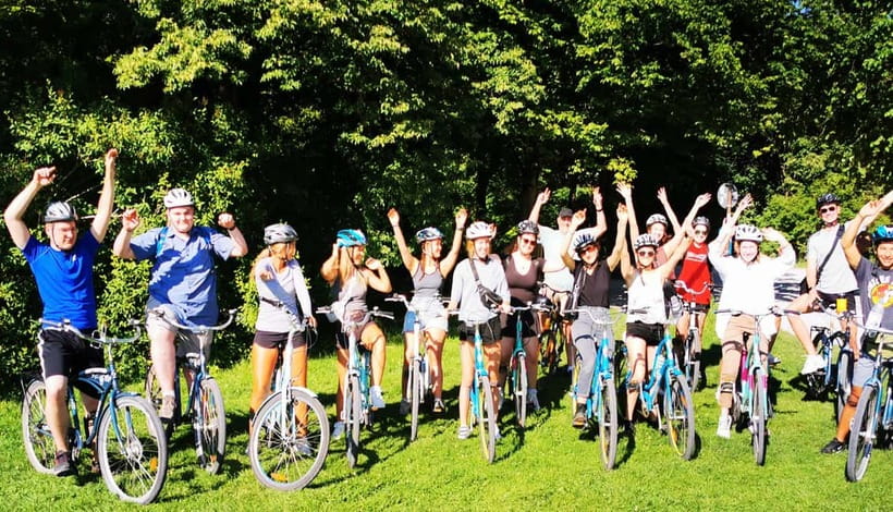 Munich: Neuschwanstein Castle by Bus with Alpine Bike Ride - The steep climb and the walk-down reality