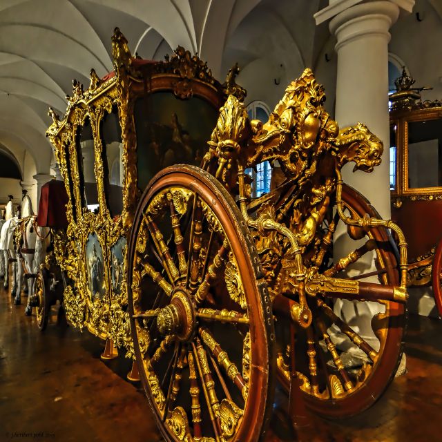 Munich: Nymphenburg Palace Skip-the-Line Private Guided Tour - Gardens time and Museum of Man and Nature (the 5-hour option)