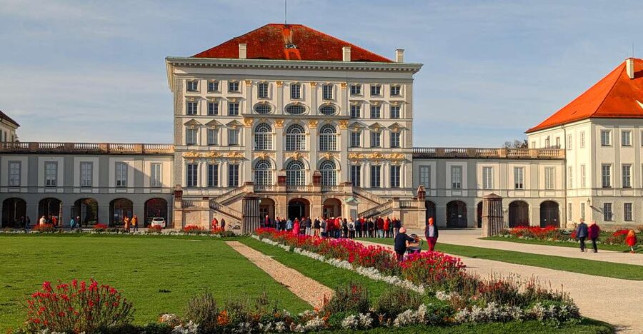 Munich: Nymphenburg Palace with official Guide - Nymphenburg Palace, guided: what this tour gets right