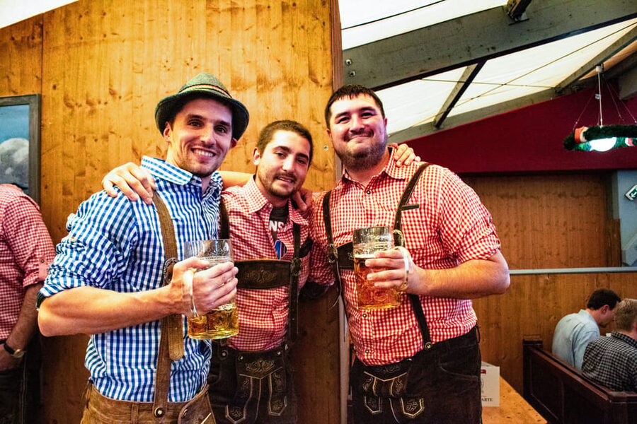 Munich: Oktoberfest Tour with Tent Reservation, Food & Beer - Guided Grounds Time: Seeing Oktoberfest Before the Tent Takes Over