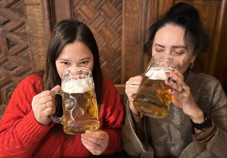 Munich: Old Town Food Tour with 10+ Tastings, Beer & Pretzel - From Schmalznudel to Pretzels: Starting Strong at the Café