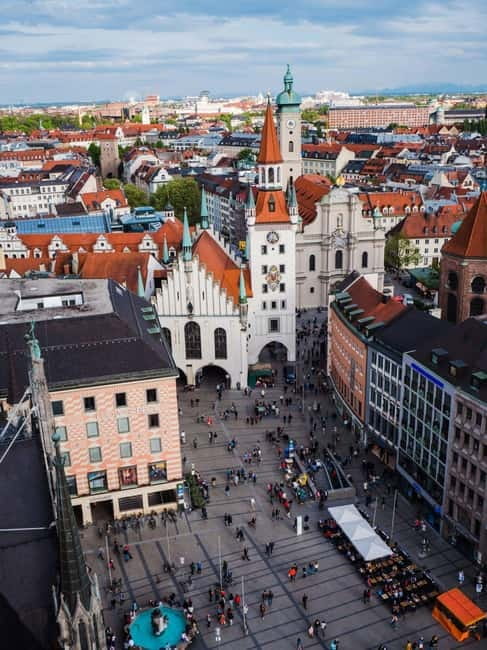 Munich Premium Christmas Market Hopping with Sightseeing Tour - Who this Munich Christmas market hop fits best