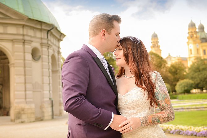 Munich Private Photo Session with Award-Winning Pro - Meeting at Odeonsplatz and how your 1-hour session works