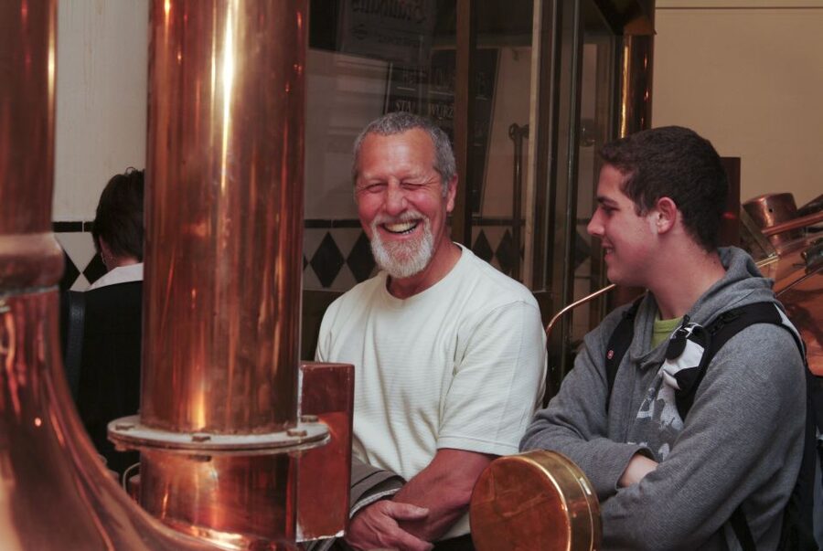 Munich's Beer Halls and Breweries: 3-Hour Guided Tour - Germany’s Oldest Commercial Brewery and the Weissbier Lesson