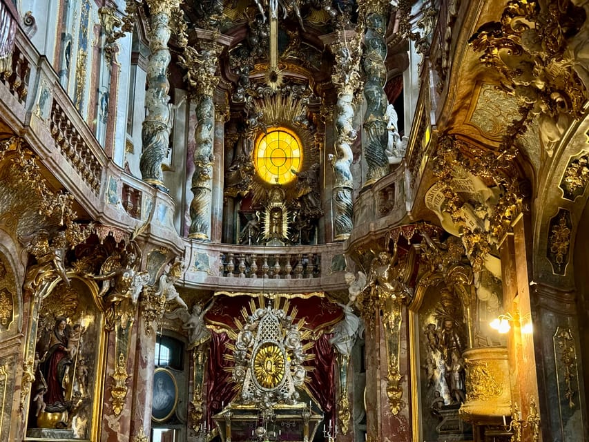 Munich: Spanish Guitar & Bach Toccata at Asamkirche - The 1-hour program flow: from Bach’s world to Spanish guitar classics