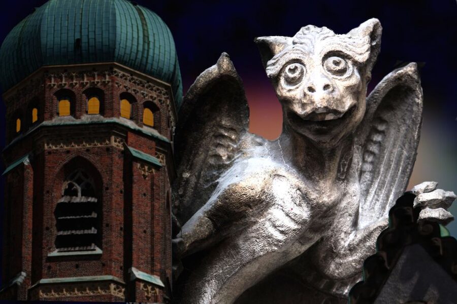 Munich: Spooky Tour of Old Town in German - Angerviertel and Hofstatt: Where Daily Life Meets the Dark Stories