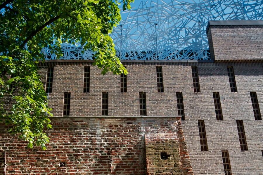 Munich: Spooky Tour of Old Town in German - From “Cursed Places” to Execution-Era Details
