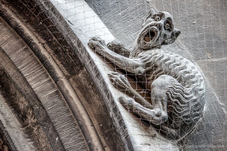 Munich: Spooky Tour of Old Town in German - Language, Tone, and Who This Tour Fits Best