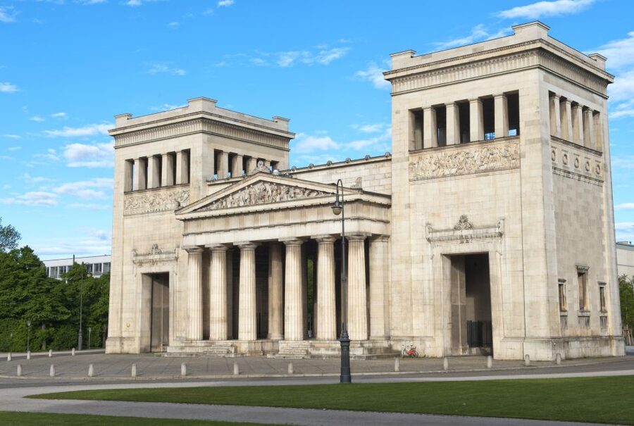 Munich: Third Reich and World War II Private Guided Tour - Munich’s Old Town, told with hard edges (and real places)