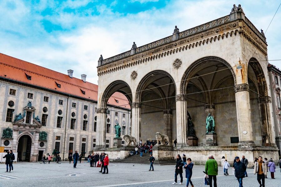 Munich: Third Reich Guided City Walking Tour - Odeonsplatz, the Hofbräuhaus, and the Beer Hall Putsch thread