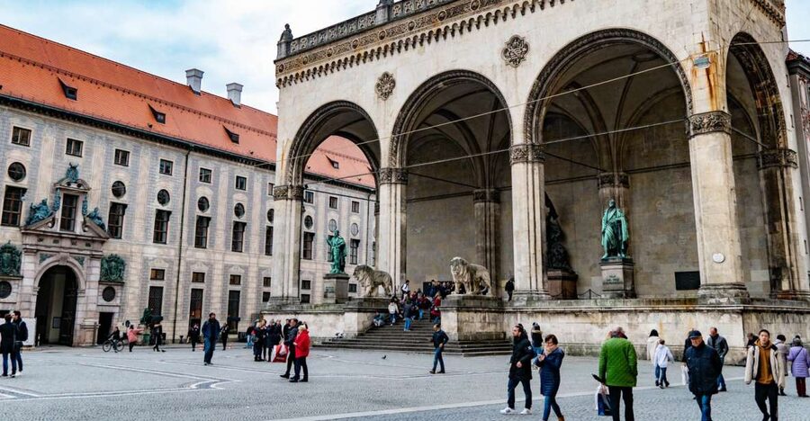 Munich: Third Reich Guided City Walking Tour - Haus der Kunst: Nazi propaganda and the ban on degenerate art