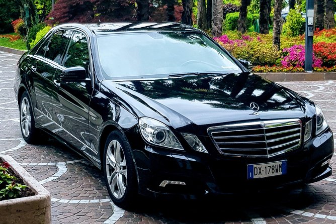 Munich to Munich Airport (MUC) - Departure Private Transfer - The car comforts that matter right before check-in