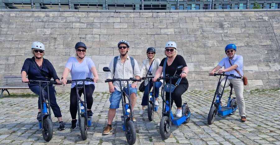Munich: Top Sights Guided E-Scooter Tour - Key moments to look forward to