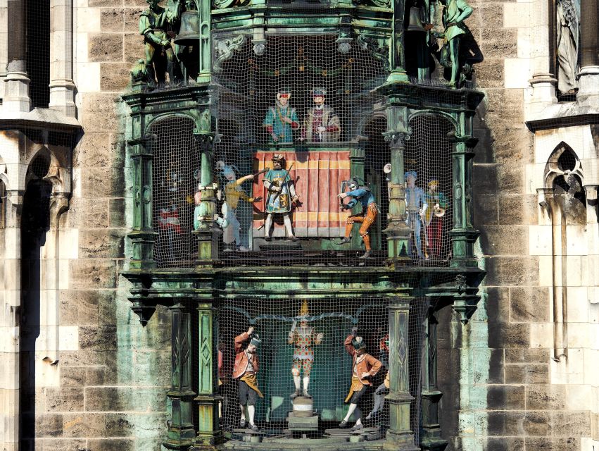 Munich: Walking Tour Old Town and Viktualienmarkt - Odeonsplatz and Theatinerkirche: Italian Baroque vibes with a Munich twist