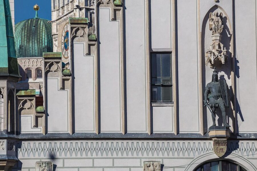 Mystic Munich - Sagas and Legends of the Old Town - Where you meet: Marienplatz 15, Toy Museum entrance
