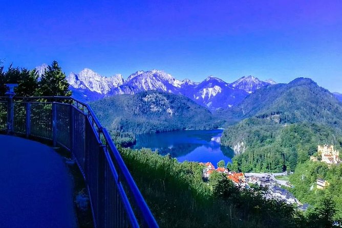 Neuschwanstein and Hohenschwangau Exclusive Skip-the-Crowds Tour - Hohenschwangau Castle add-on: the father’s story