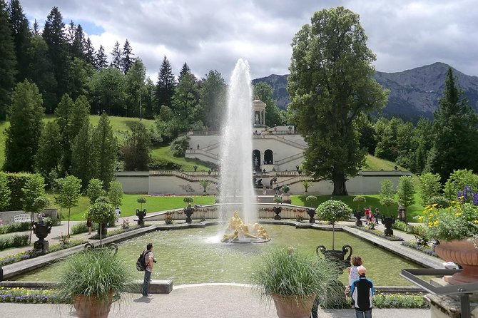 Neuschwanstein Castle and Linderhof Palace Day Trip from Munich - The Ride Between Stops: Why the Coach Time Is Part of the Value