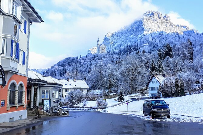 Neuschwanstein Exclusive Romantic Winter Tour INCL. TICKETS - Neuschwanstein skip-the-line: what the guided time actually looks like