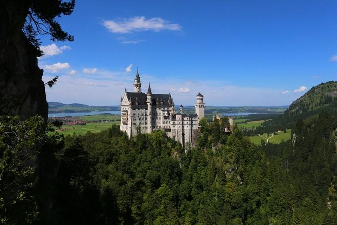 Neuschwanstein & Linderhof Castle Luxury Private Tour from Munich - Linderhof Palace: the garden-and-palace contrast