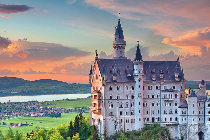 Neuschwanstein & Linderhof Castle Luxury Private Tour from Munich - Oberammergau: a village that’s more than a stop sign
