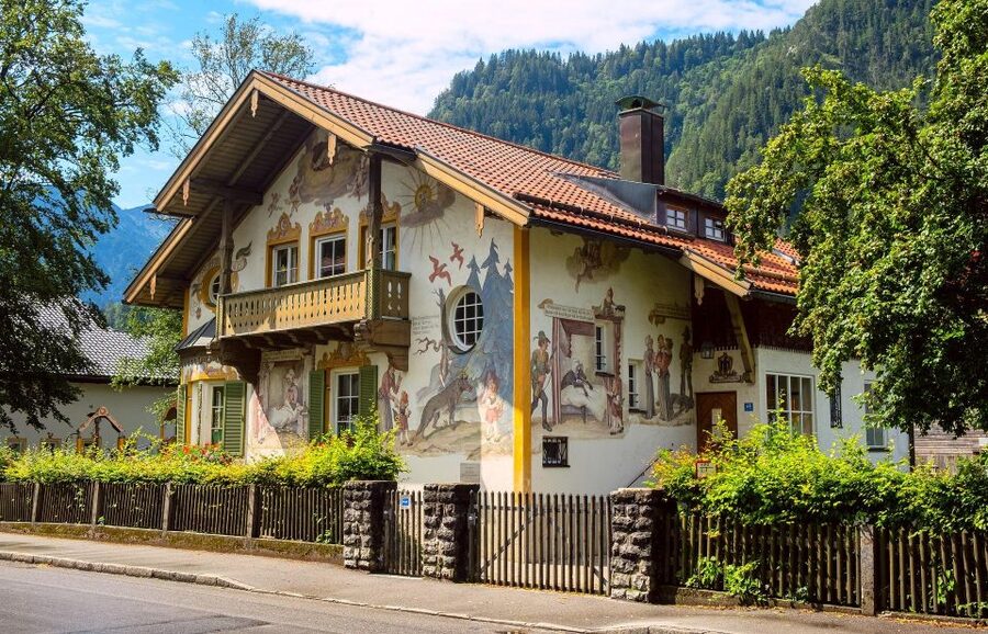 Oberammergau Private Guided Walking Tour - Meeting Oberammergau at the tourist office on Eugen-Papst-Straße