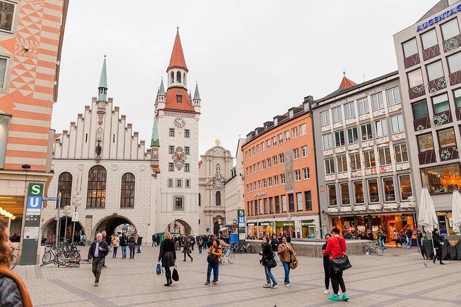 Paul's Private Tour in Munich old City - Frauenkirche: the skyline icon and the inside-if-open payoff