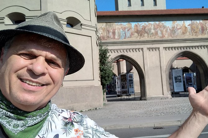 Paul's Private Tour Munich Highlights - Konigsplatz: Book Burning, WWII Echoes, and Strange Photo Spots (3-Hour Option)