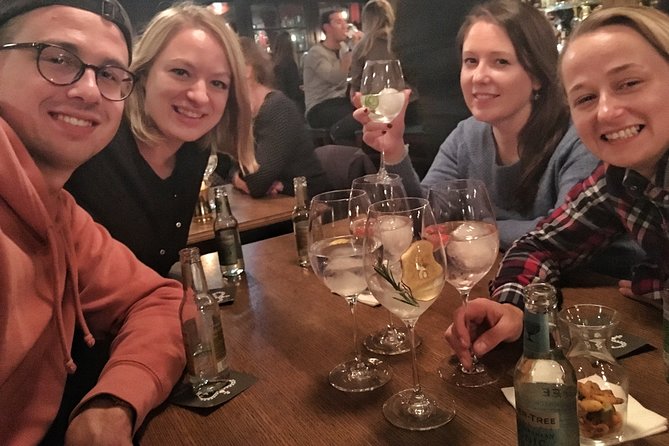 PRIVATE - Best Munich Cocktail Tour - all inclusive - Meeting at LUDWIG BECK and keeping the night stress-free