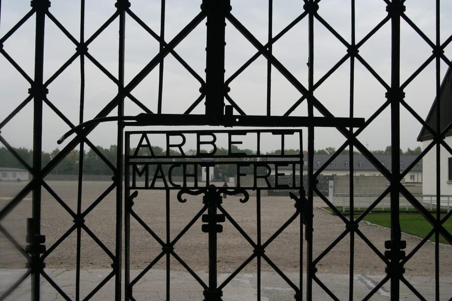 Private Dachau Memorial Site Tour from Munich - Meeting Your Licensed Guide: Mat and Markus Set a Serious Tone