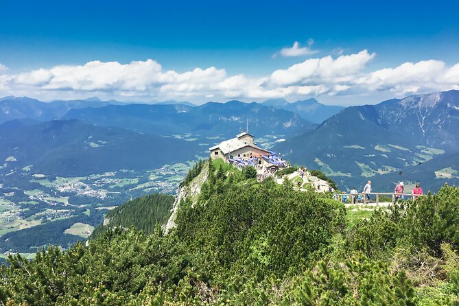 Private day trip from Munich to Eagle's Nest, Salzburg and back - Price and logistics: what $511.25 per person is buying you