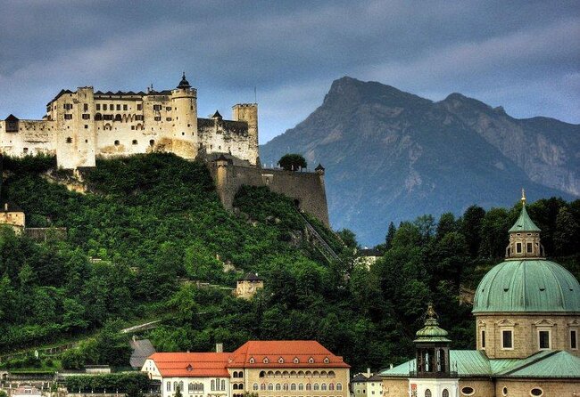 Private Day Trip from Munich to Salzburg Old Town with Lunch - Salzburg Arrival and the Traditional Lunch Break