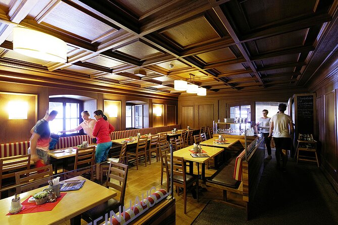 Private Eagles Nest & WWII Doku Center Tour incl. Tickets & Lunch - Getting to the viewpoints: comfort plus meaningful roads