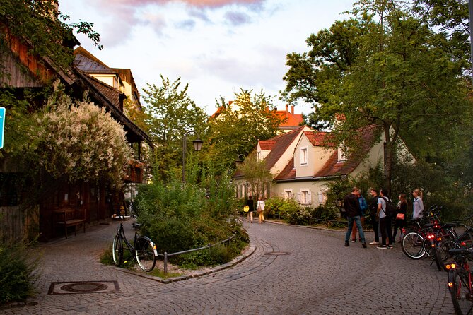 Private Highlights of Munich Bike Tour with Beer Garden Stop - Who should book, and who might prefer a different plan