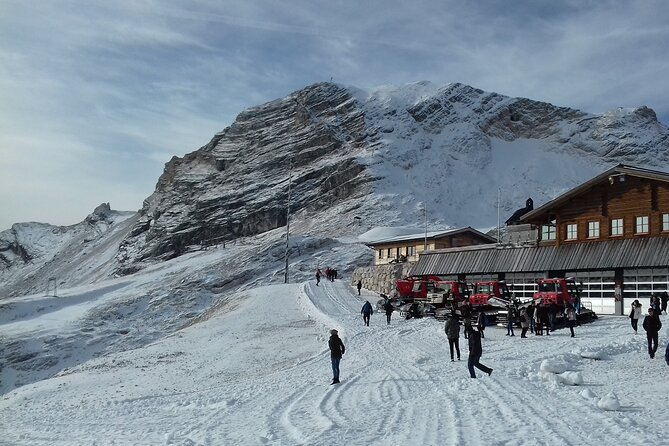 Private: Mount ZUGSPITZE & SNOW Much More - Deluxe Tour from Munich - Stop 2: Eibsee lake at the base—pick your walk length