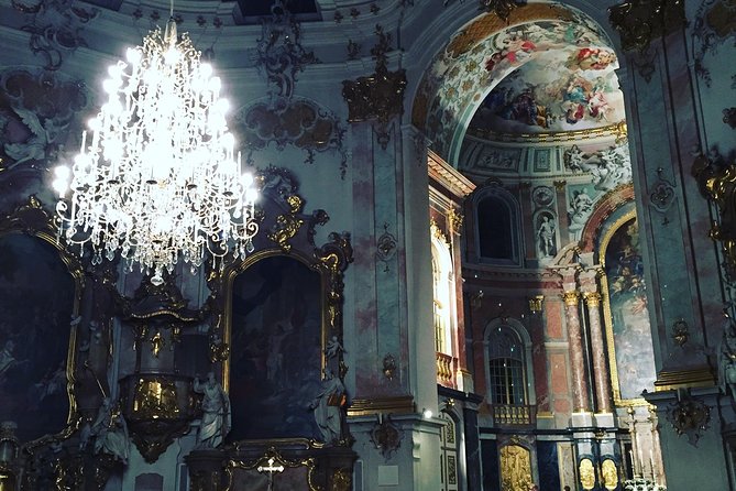Private Neuschwanstein castle tour from Oberammergau village - Ettal Abbey: a calm Benedictine stop with free admission
