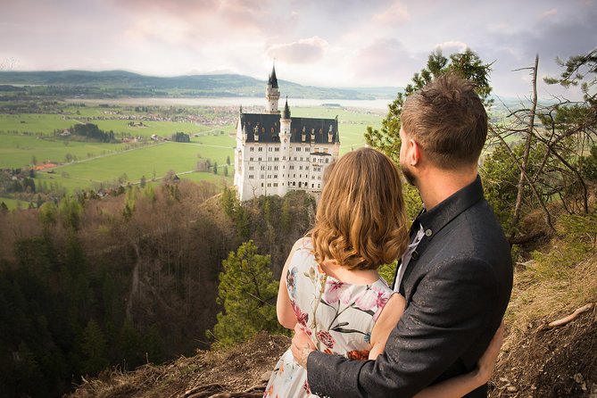 Private Photo Session outside Neuschwanstein Castle - Weather and rescheduling: the practical part of a castle shoot