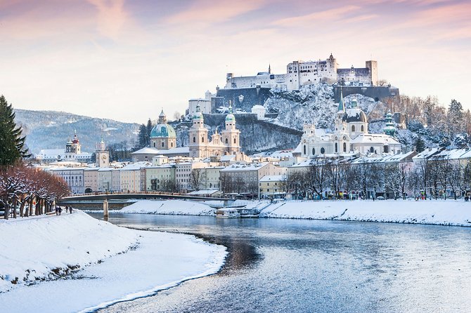 Private Tour to Hallstatt and Salzburg with Austrian Lunch - A traditional Austrian lunch by the lake: fueled for Salzburg
