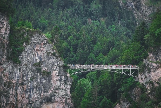 Private Tour to Neuschwanstein & Linderhof, Skip The Line & Lunch - Mary’s Bridge Shuttle: A Shortcut Only When It’s Accessible